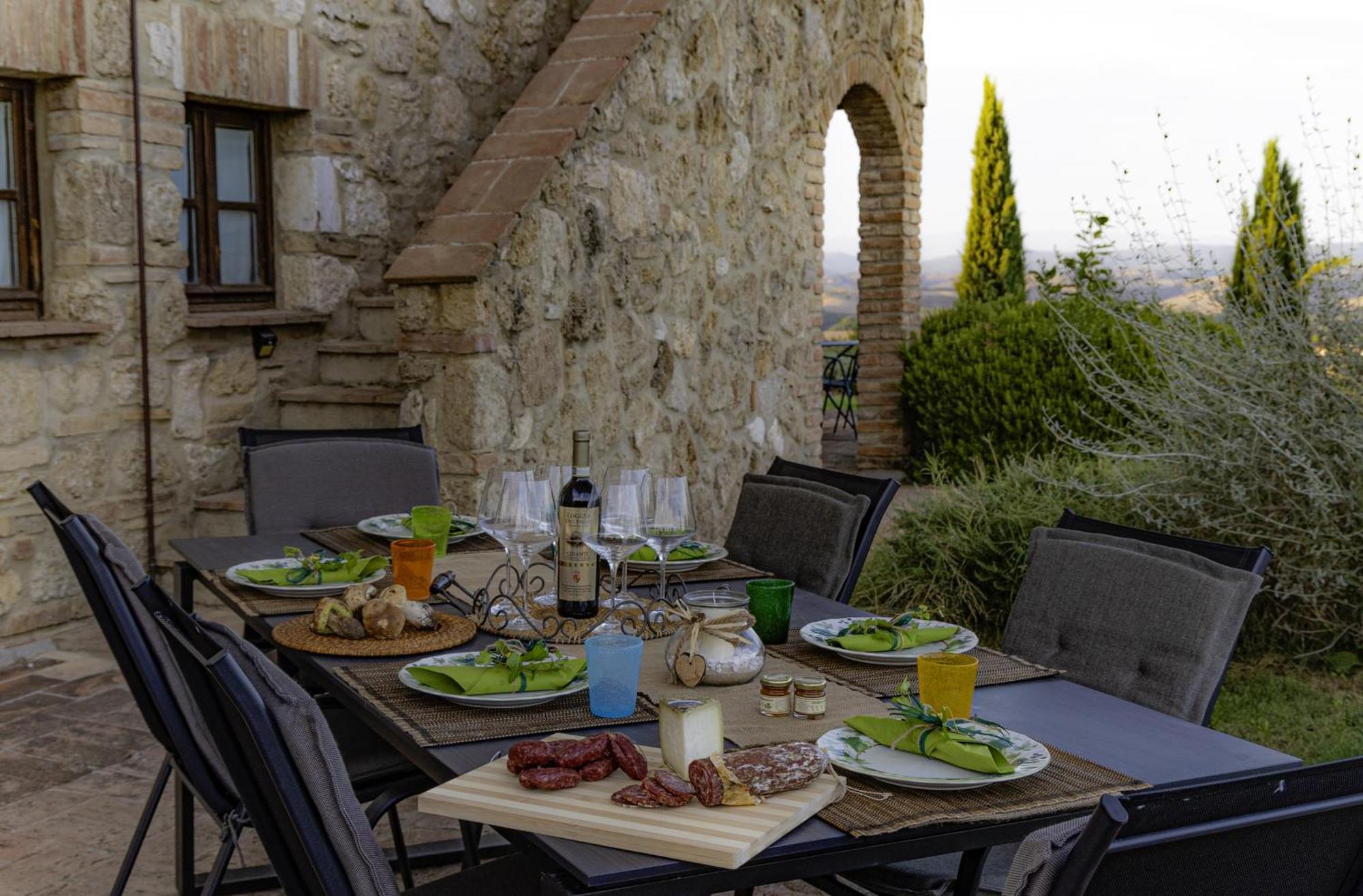 Apartamento Relax Palazzo Monaci Asciano Exterior foto